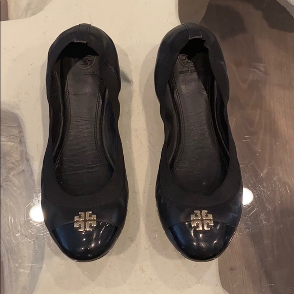 Tory Burch Ballet shoes. - Picture 1 of 5
